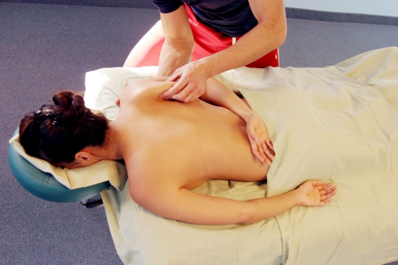 Come to a Luxurious Spa That Offers Relaxing Professional Massage