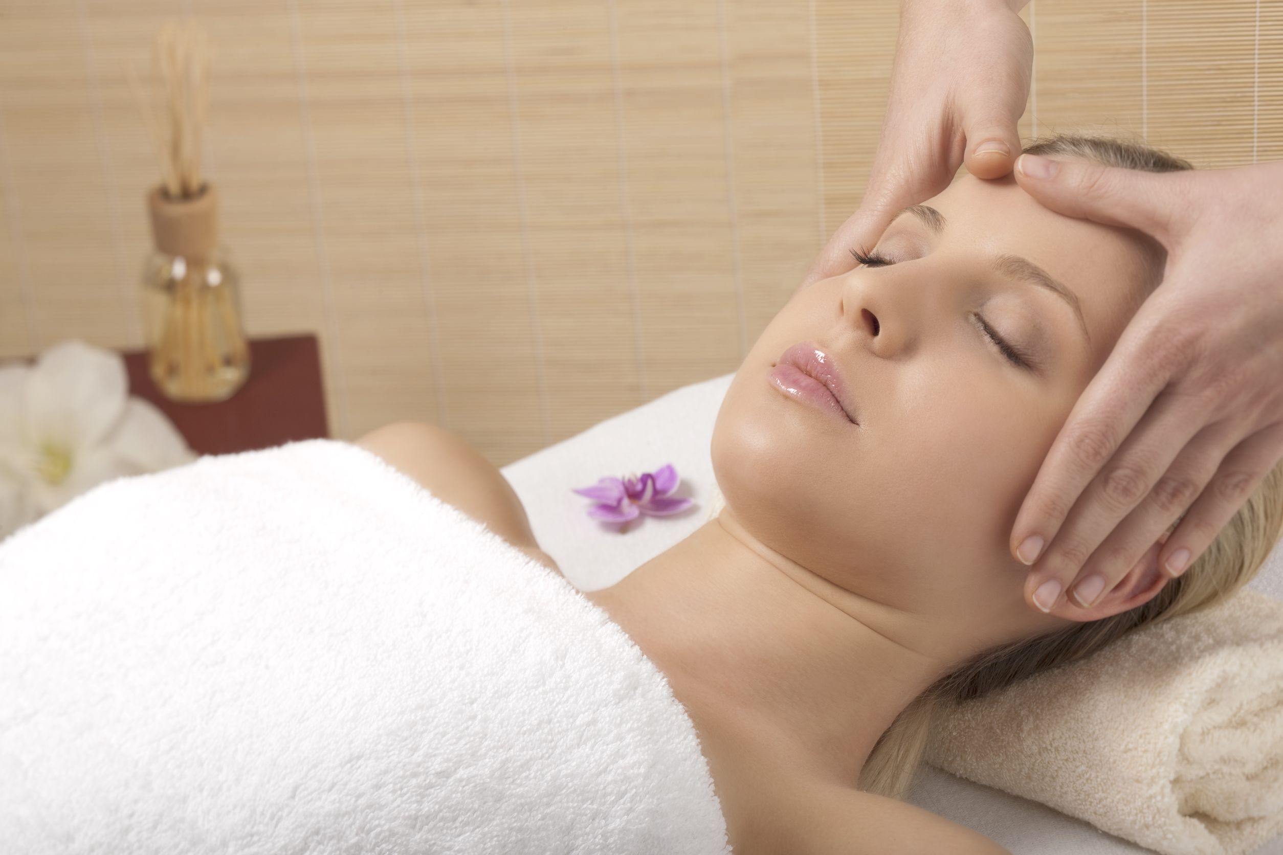 Deep Tissue Massage: 3 Questions to Ask Before You Get One