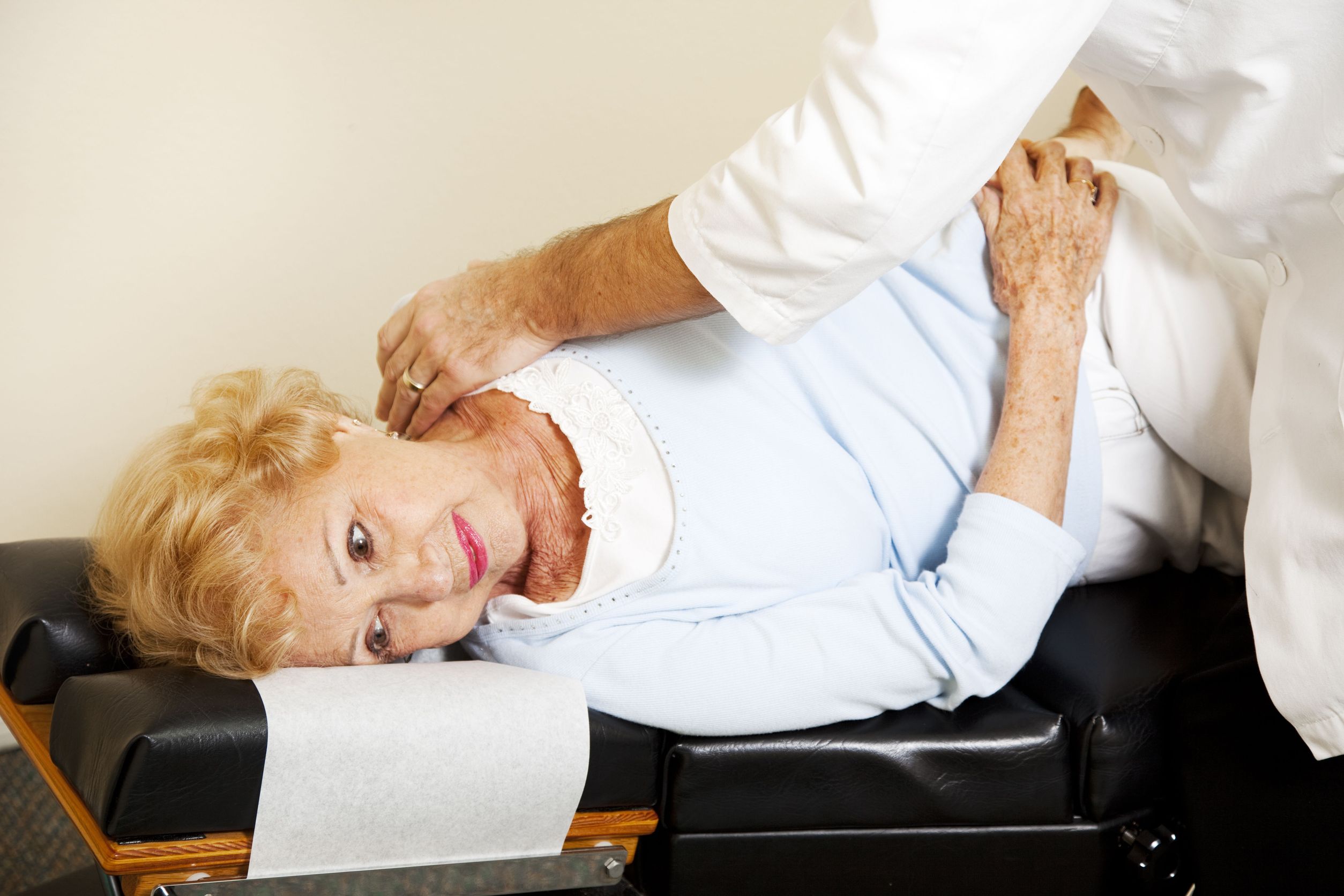 Get Chiropractic Treatment in Webster County, IA, for Persistent Pain Solutions